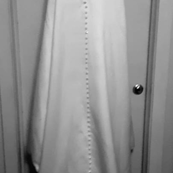 Alfred Angelo Wedding Dress - Picture 6 of 7